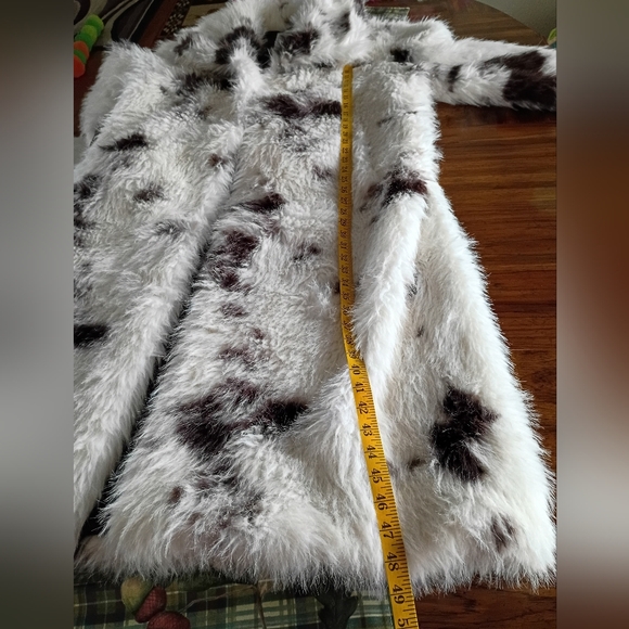 NEW NVLT Anthropologie Cow Print Fuzzy Faux Fur Long Coat Size Large - Picture 16 of 16